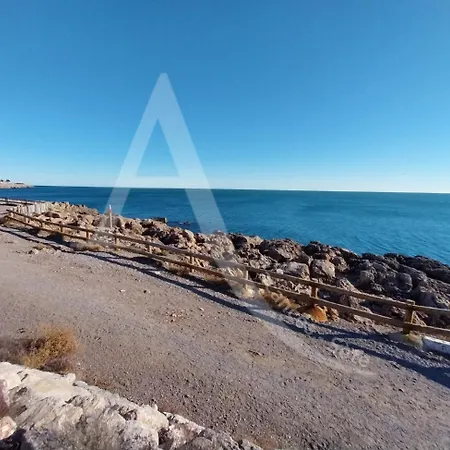 4 Personnes Vue Jardin Dans Avec Piscine 公寓