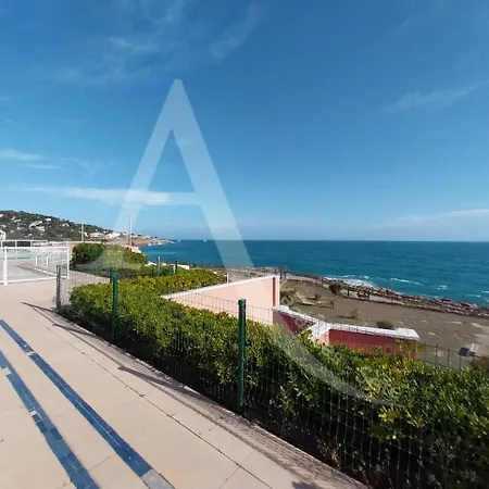 4 Personnes Vue Jardin Dans Avec Piscine شقة *