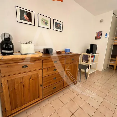 4 Personnes Vue Jardin Dans Avec Piscine 公寓 塞特港